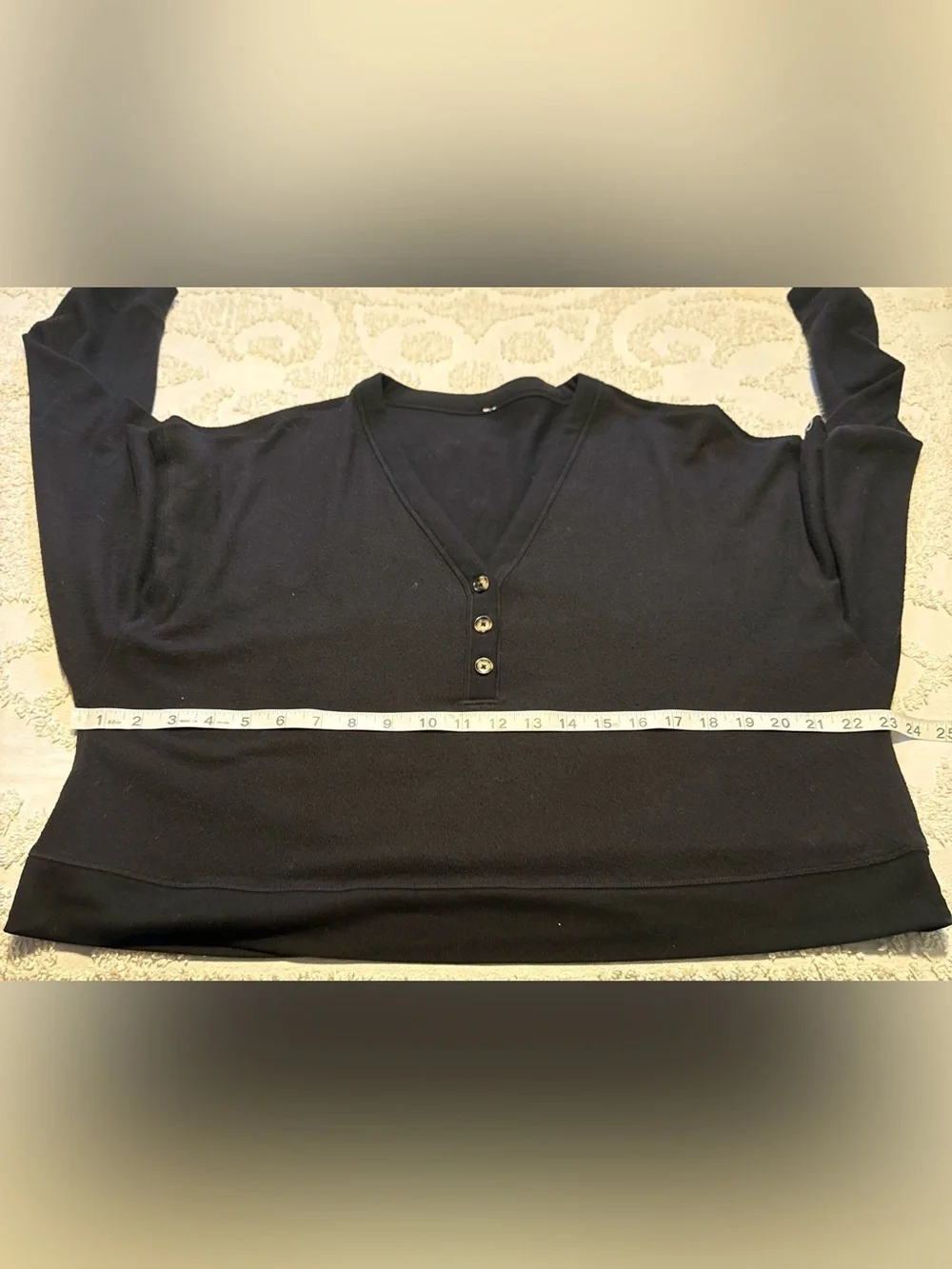 ALO Yoga Black Henley Pullover Cropped Sweatshirt Sz M